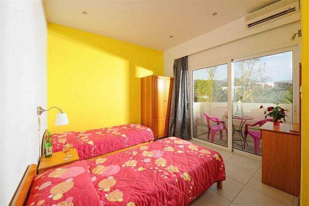 Primavera Beach Hotel Studios & Apartments Mália Kültér fotó
